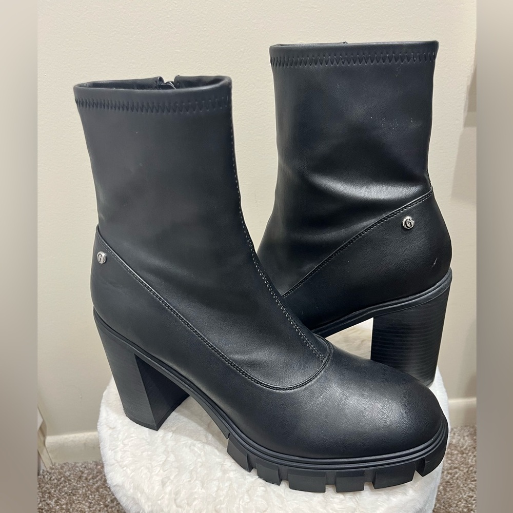 GUESS 🖤 Joling Black Heel Moto Bootie Sz 11 Worn Once